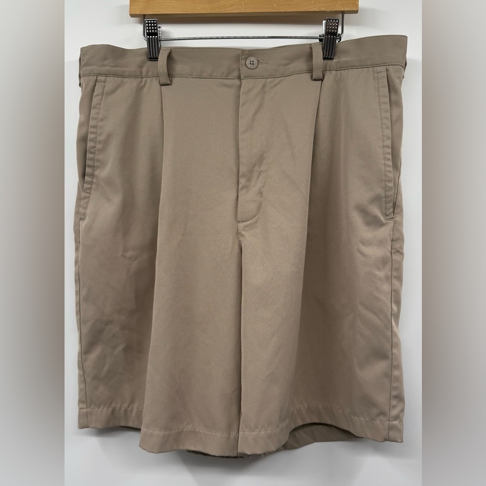 Nike Fit Dry Golf Shorts 9” SZ 34 Performance Athletic Country Club Neutral